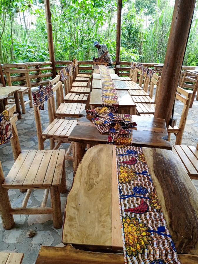 Chimpanzee Capital Safari Lodge Bigodi Екстер'єр фото